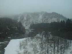 ���O�֌������o�X����