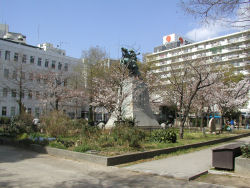 �������