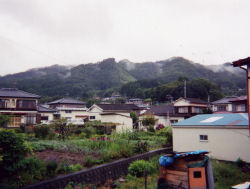 �g���g��